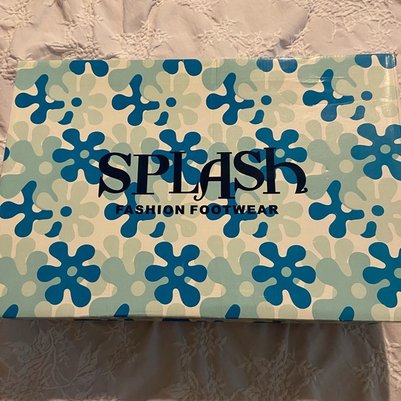 Boots - Picture 6 of 6